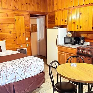 Apple Inn Motel